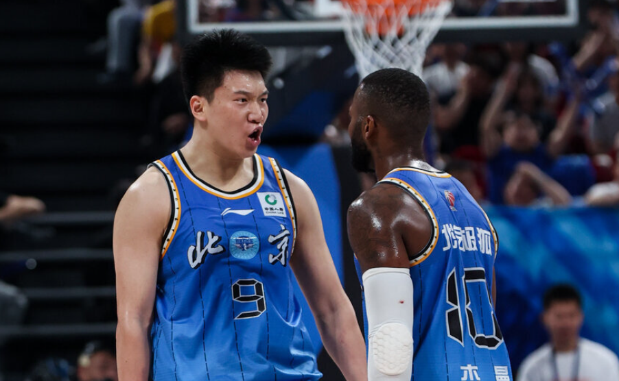 银河娱乐城登录入口-大牌摆烂外援不服管教！京沪战拿什么打白边？名记怒批，京迷不满